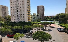 apartamento luminoso con piscina